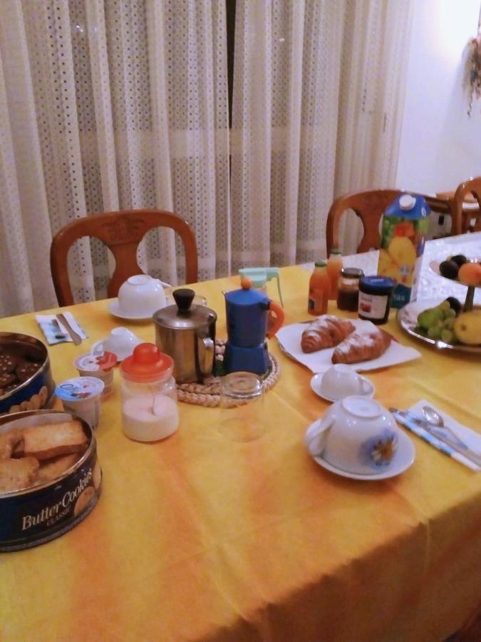 Da Terry Bed & Breakfast Vergiate Exteriör bild